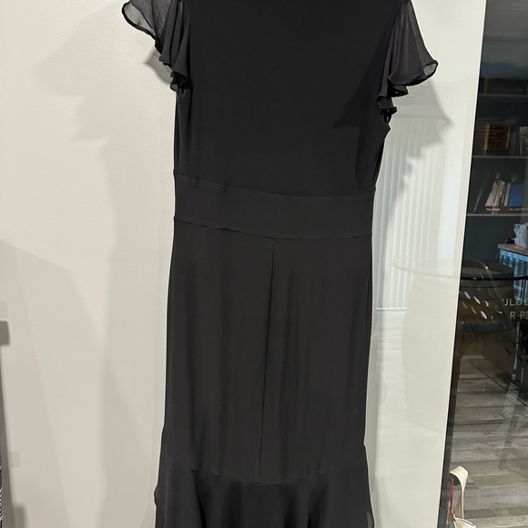 The perfect blend of elegance and flair from Tommy Hilfiger, midi dress - Picture 2 of 9